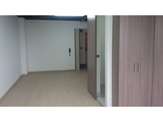 Oficina en arriendo en Canelon, Cajicá, 40 m² · foto 2 de 11