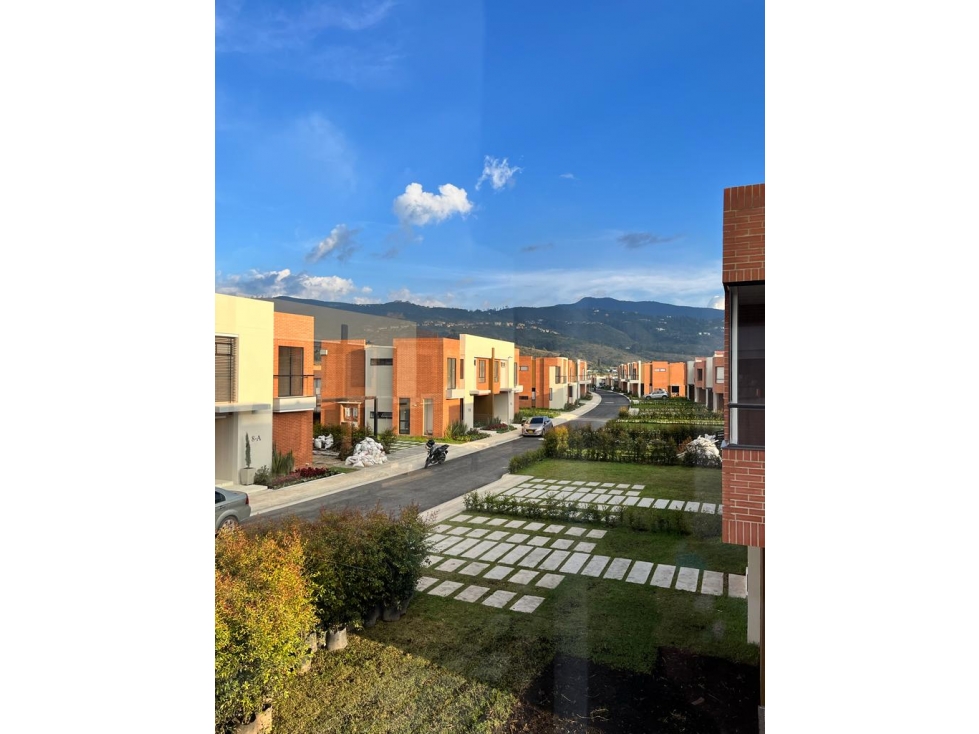 Casa en venta en Calahorra, Cajicá · foto 2 de 24