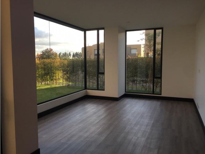 Casa de 3 alcobas en arriendo en Pueblo Viejo, Cota, 207 m² · foto 5 de 17