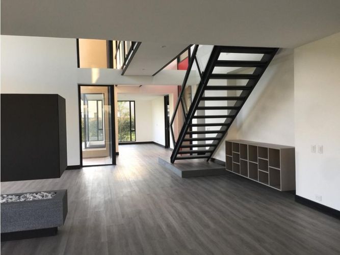Casa de 3 alcobas en arriendo en Pueblo Viejo, Cota, 207 m² · foto 11 de 17