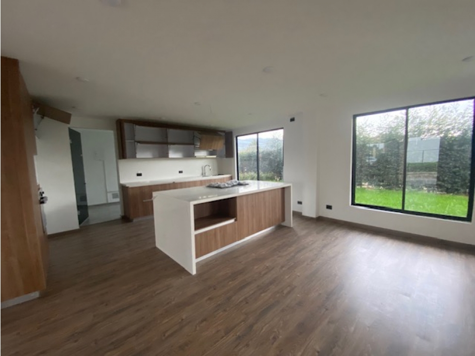 Casa en venta en Chuntame, Cajicá · foto 2 de 24