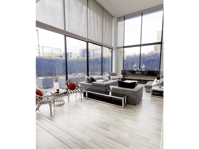 Casa de 4 alcobas en arriendo en Pueblo Viejo, Cota, 310 m² · foto 5 de 24