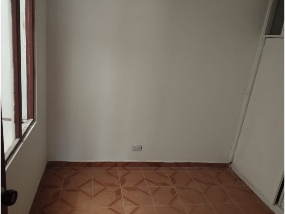 Casa en venta en Villa Gladys, Bogotá · foto 7 de 24