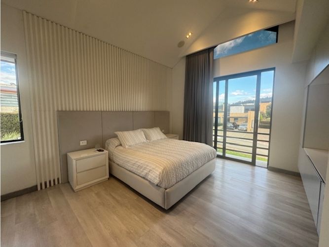 Casa de 3 alcobas en venta en Hatogrande, Sopó, 369 m² · foto 23 de 24