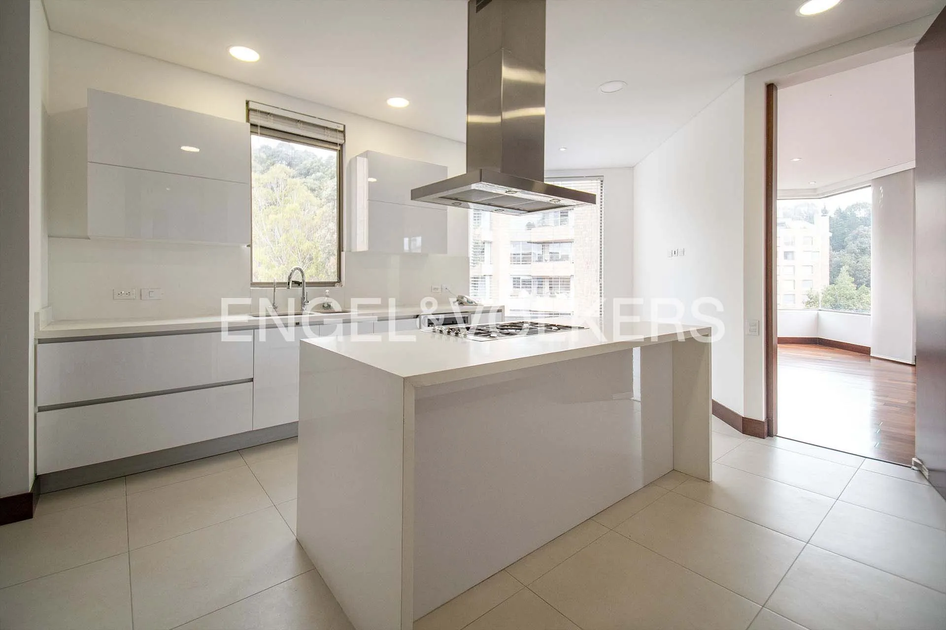 Apartamento en venta en Gratamira, Bogotá · foto 8 de 24