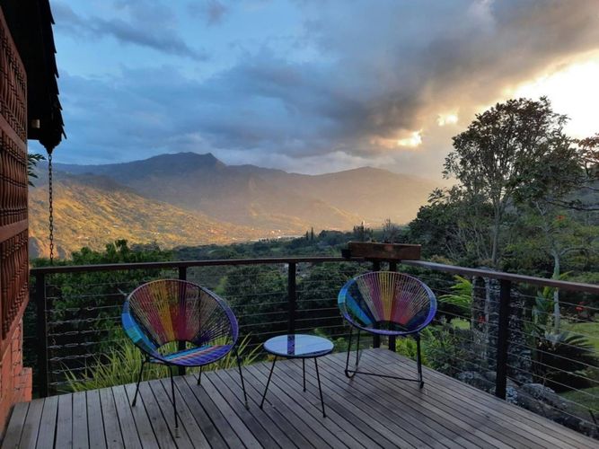 Finca en venta en Zarzal Curzao, Copacabana, 250 m² · foto 3 de 13
