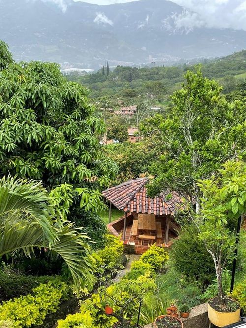 Finca en venta en Zarzal Curzao, Copacabana, 250 m² · foto 5 de 13