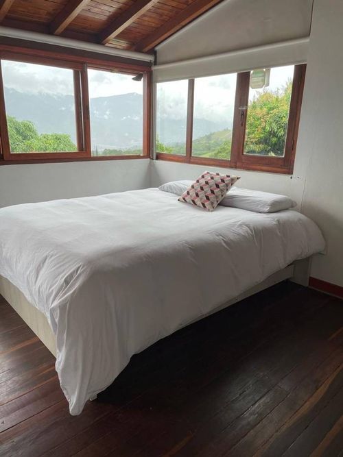 Finca en venta en Zarzal Curzao, Copacabana, 250 m² · foto 9 de 13