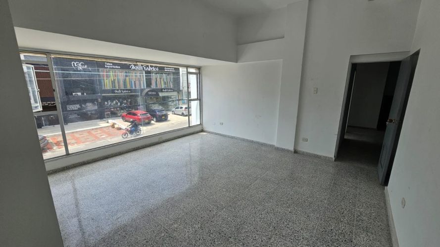 Oficina en arriendo en La Concepcion, Barranquilla, 100 m² · foto 2 de 12
