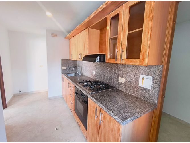 Apartaestudio en arriendo en Laureles, Medellín, 110 m² · foto 3 de 15