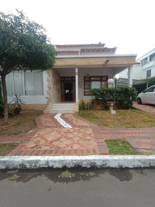 $4.500.000 en Villa Antigua