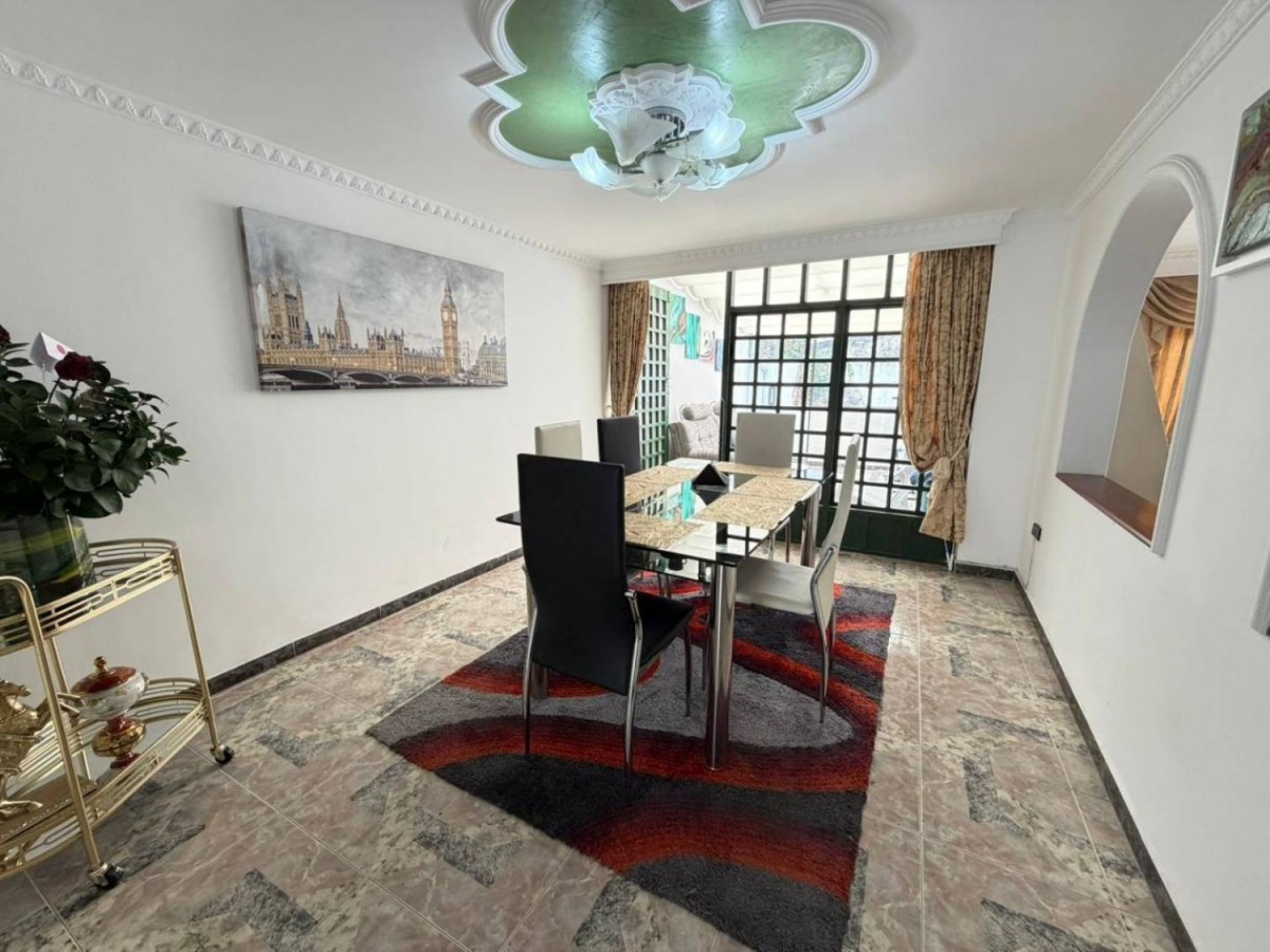 Casa en venta en Santa Barbara Central, Bogotá · foto 7 de 24