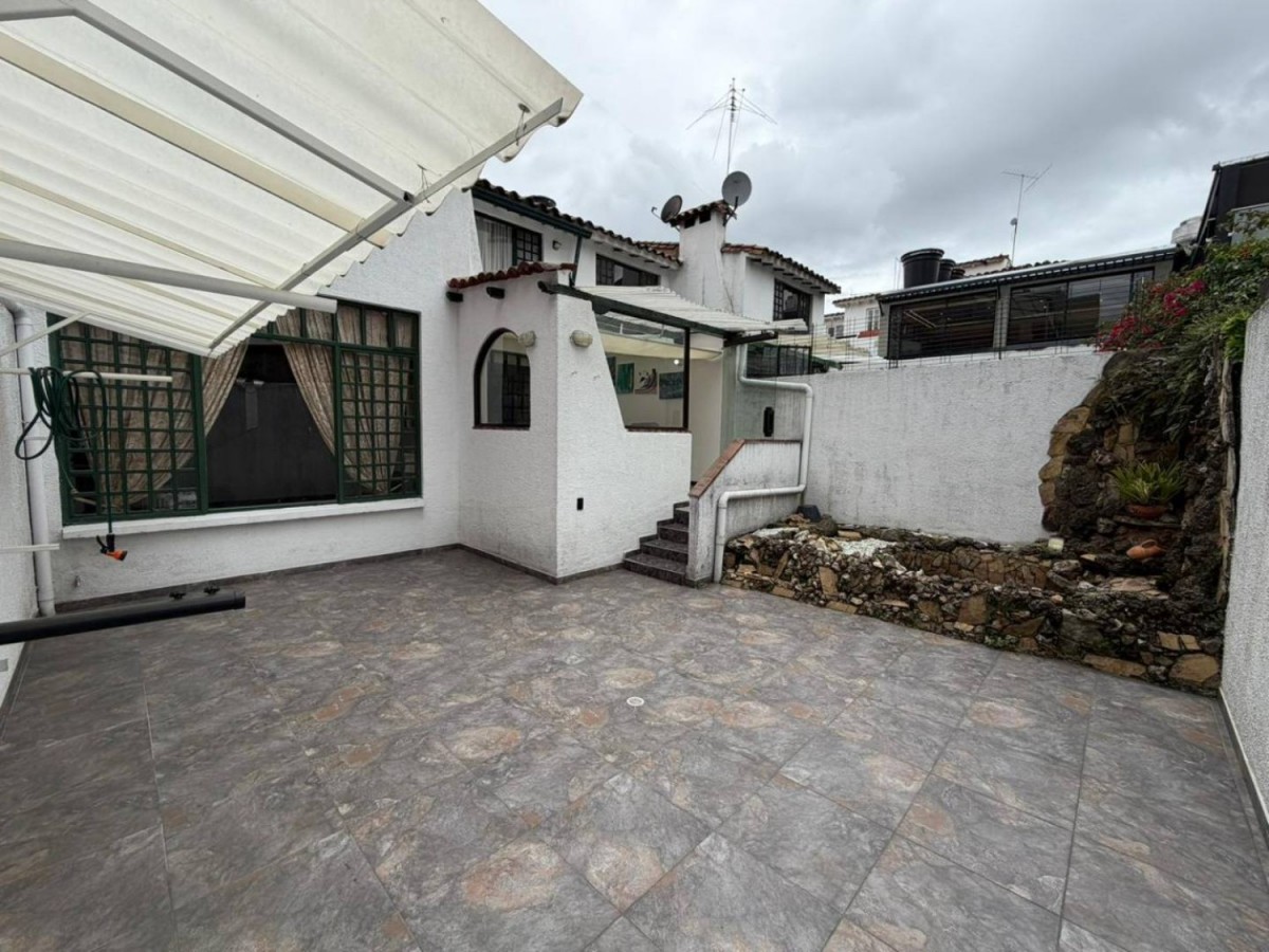 Casa en venta en Santa Barbara Central, Bogotá · foto 13 de 24
