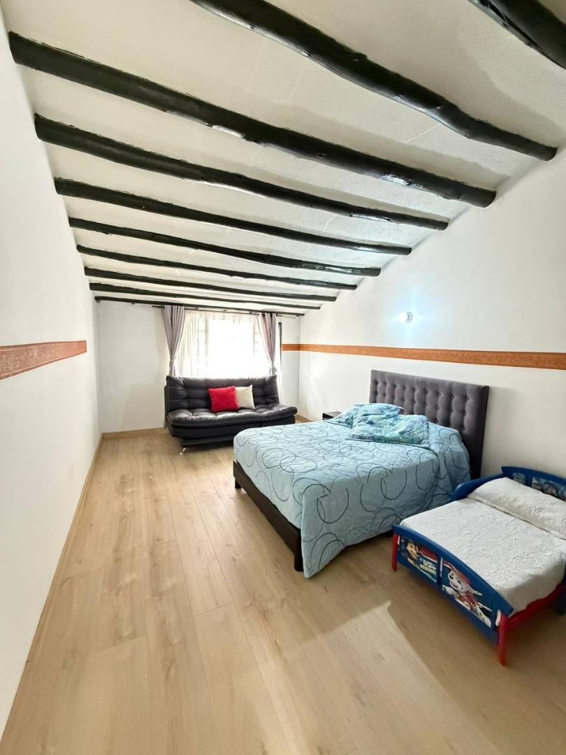 Casa en venta en Santa Barbara Central, Bogotá · foto 16 de 24