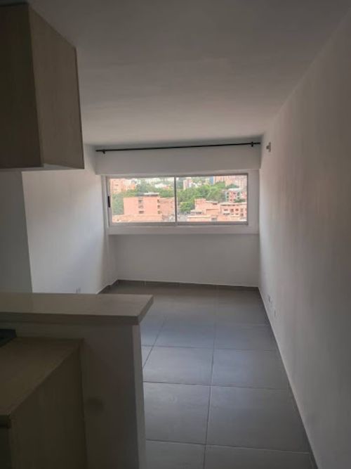 Apartamento de 2 alcobas en arriendo en La America, Medellín, 36 m² · foto 5 de 15