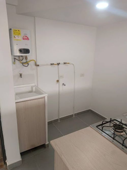 Apartamento de 2 alcobas en arriendo en La America, Medellín, 36 m² · foto 8 de 15