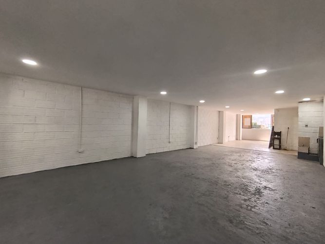 Bodega en arriendo en Suramérica, Itagüí, 114 m² · foto 2 de 17