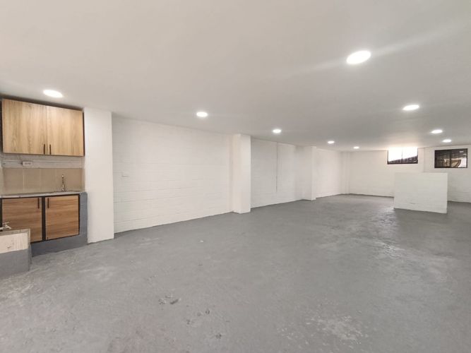 Bodega en arriendo en Suramérica, Itagüí, 114 m² · foto 7 de 17