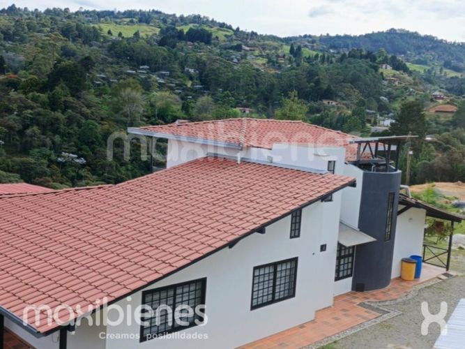 Finca en venta en Monta�Ez, Guarne, 3000 m² · foto 13 de 14