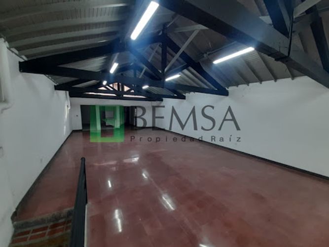 Bodega en arriendo en San Diego, Medellín, 140 m² · foto 6 de 17