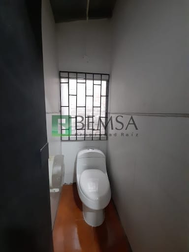Bodega en arriendo en San Diego, Medellín, 140 m² · foto 14 de 17