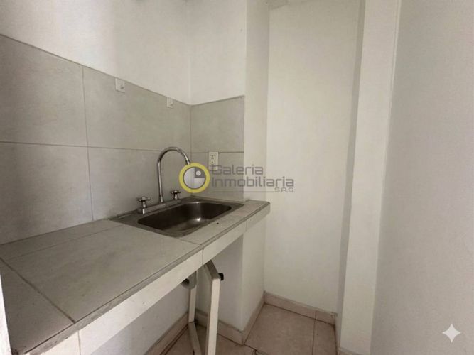 Local en arriendo en Garcia Rovira, Bucaramanga, 35 m² · foto 8 de 9