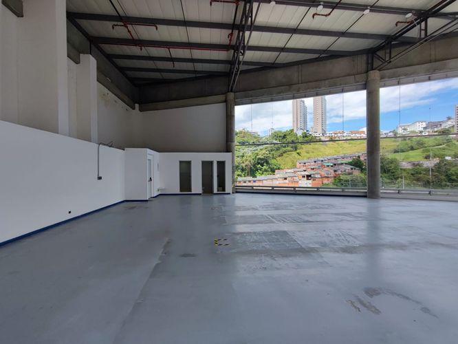 Local en arriendo en La Carola, Manizales, 300 m² · foto 5 de 10