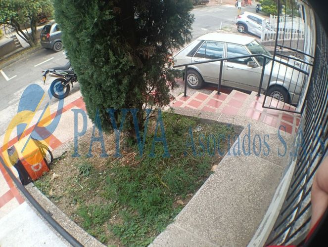 Casa de 5 alcobas en arriendo en Las Acacias, Medellín, 215 m² · foto 2 de 17