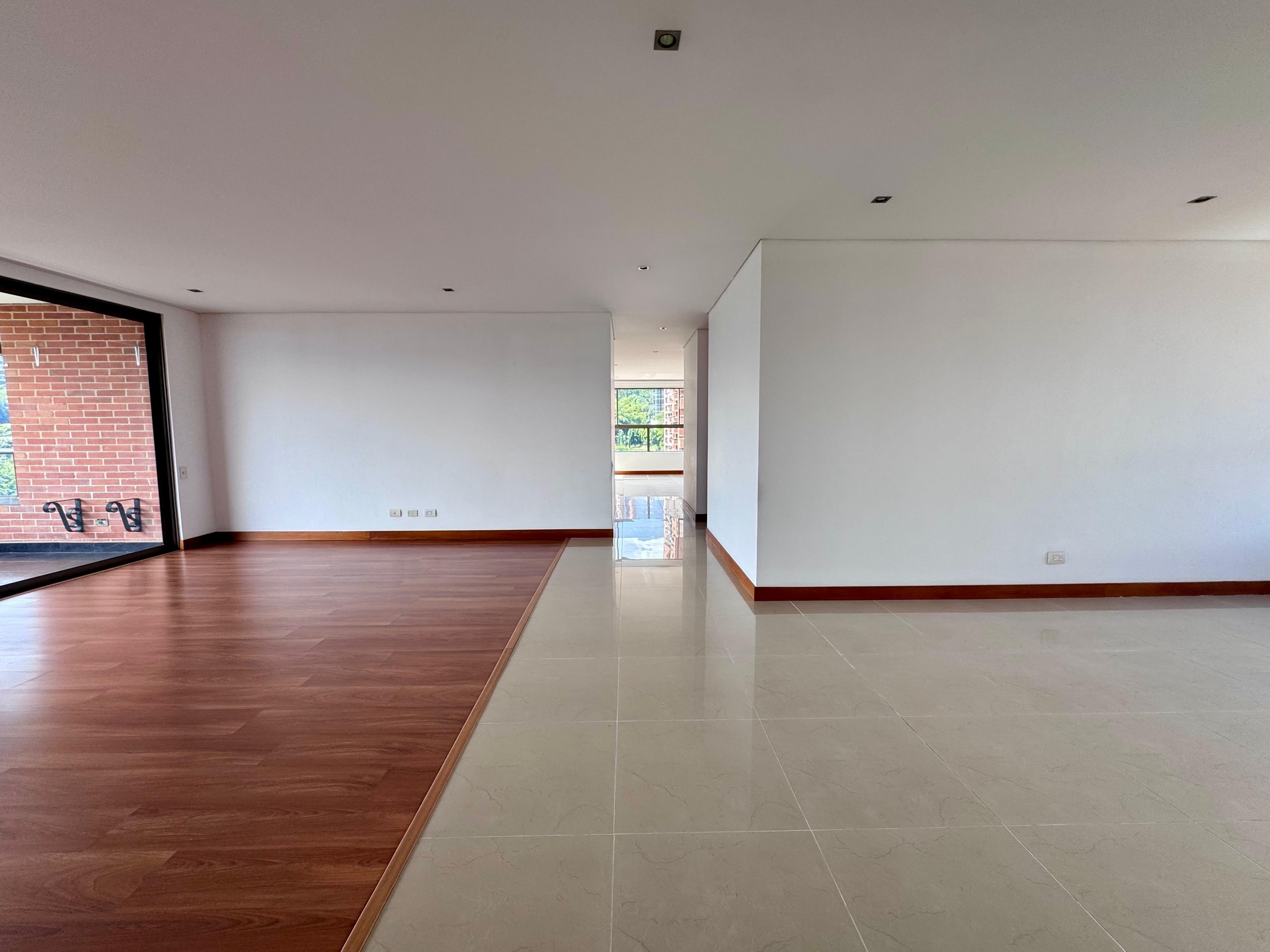 Apartamento en arriendo en El Poblado, Medellín · foto 2 de 20