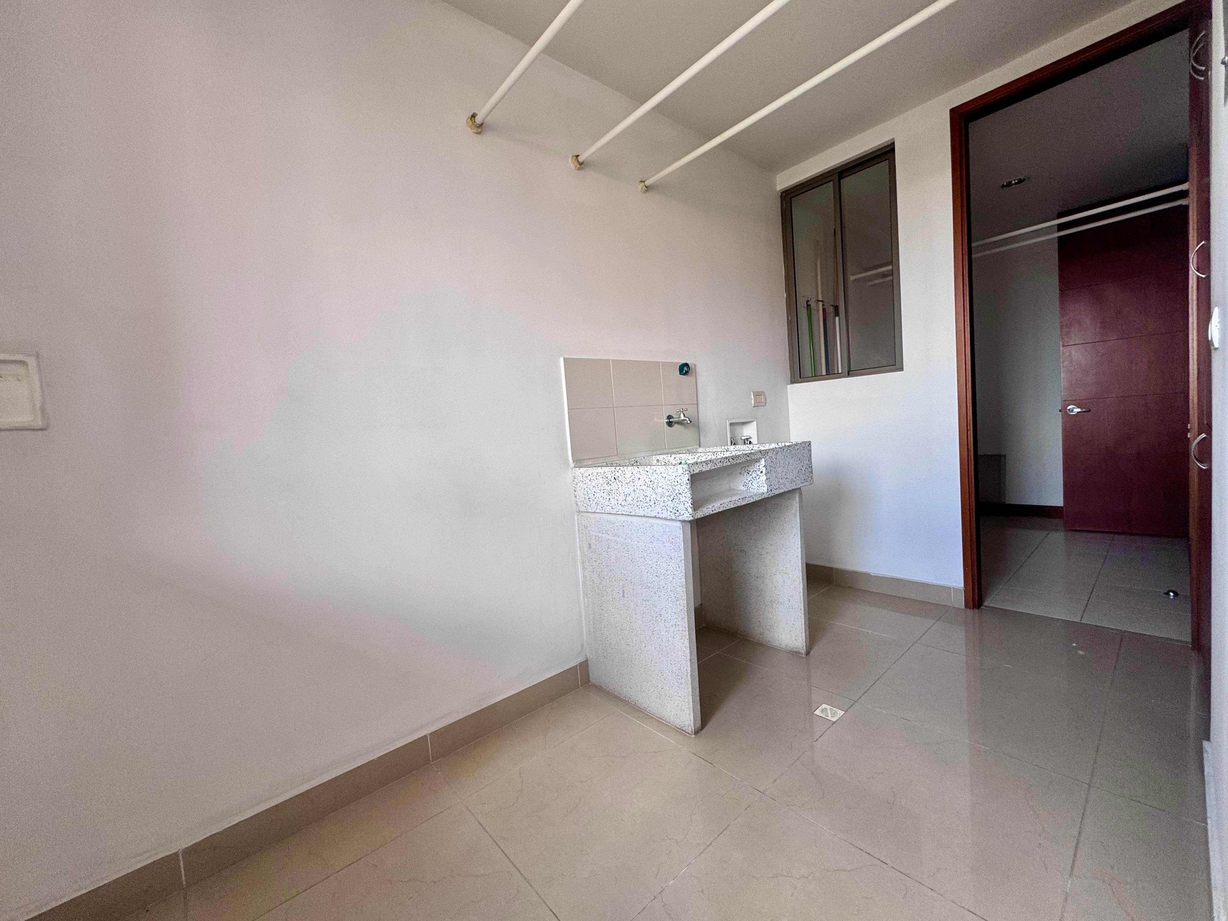 Apartamento en arriendo en El Poblado, Medellín · foto 8 de 20