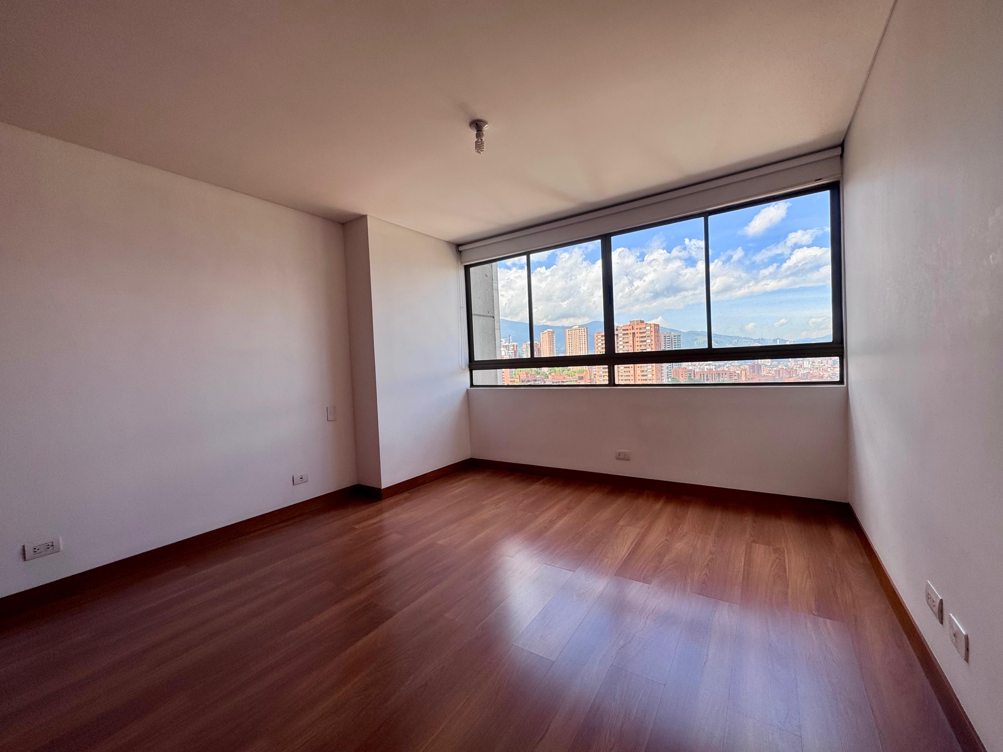Apartamento en arriendo en El Poblado, Medellín · foto 13 de 20