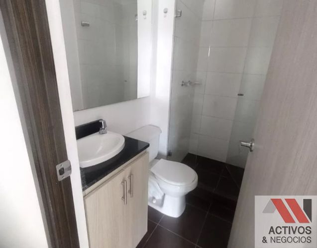 Apartamento de 3 alcobas en venta en Niquia, Bello, 57 m² · foto 19 de 24