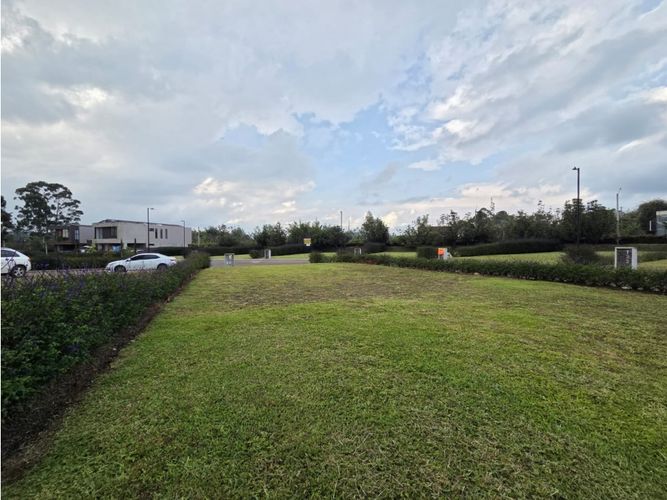 Lote en venta en Llano Grande, Rionegro, 355 m² · foto 2 de 6