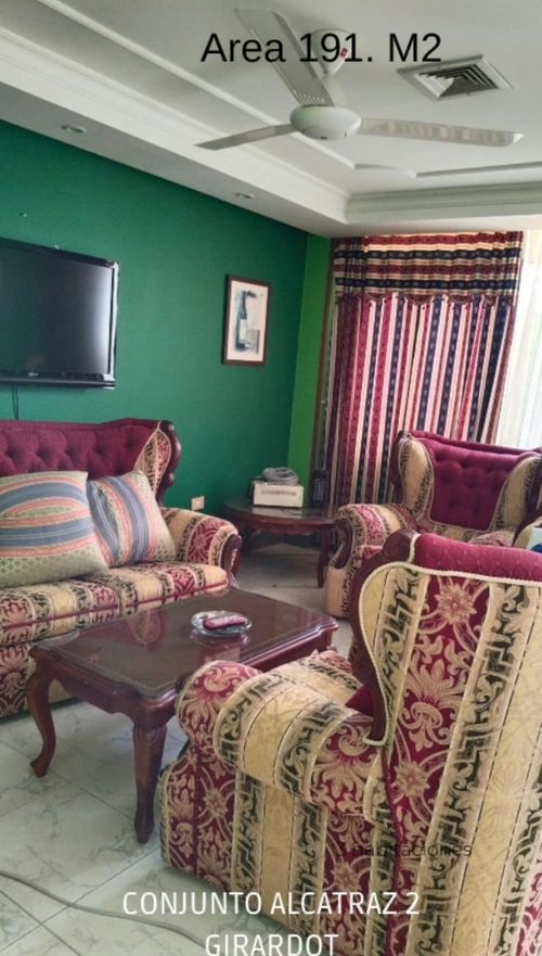 Casa de 3 alcobas en venta en Miraflores, Girardot, 191 m² · foto 7 de 11