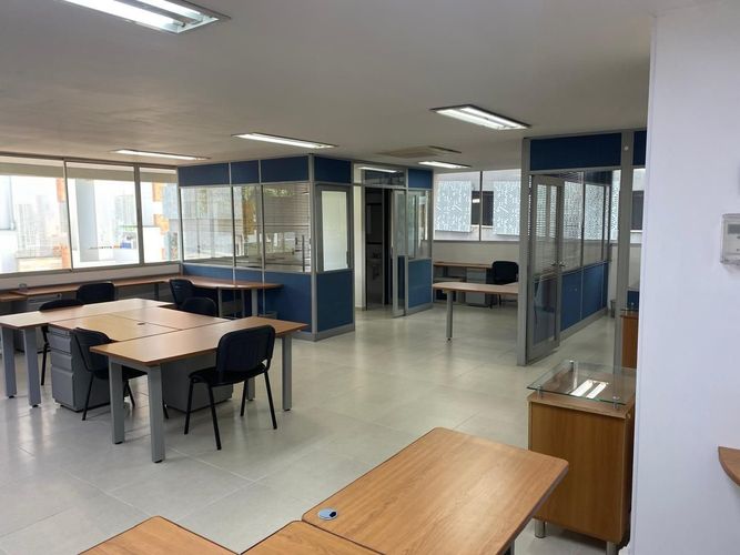 Oficina en arriendo en Los Balsos, Medellín, 100 m² · foto 10 de 20