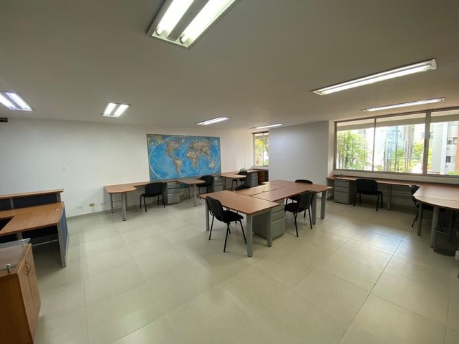 Oficina en arriendo en Los Balsos, Medellín, 100 m² · foto 7 de 20
