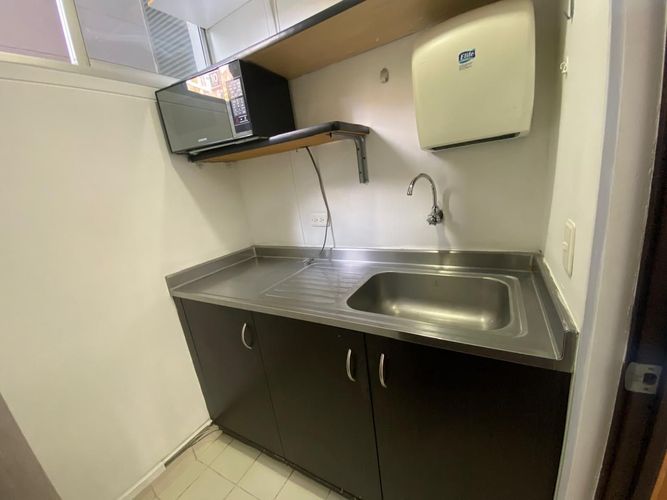 Oficina en arriendo en Los Balsos, Medellín, 100 m² · foto 18 de 20