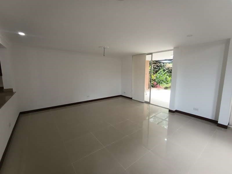 4BR House in Santa Elena (189 m²) - 3
