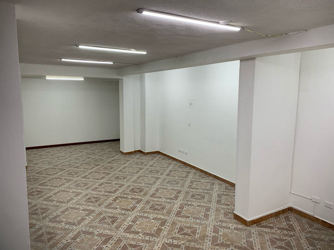 Local en arriendo en Sector Plaza De Bolivar, Pereira, 490 m² · foto 5 de 6