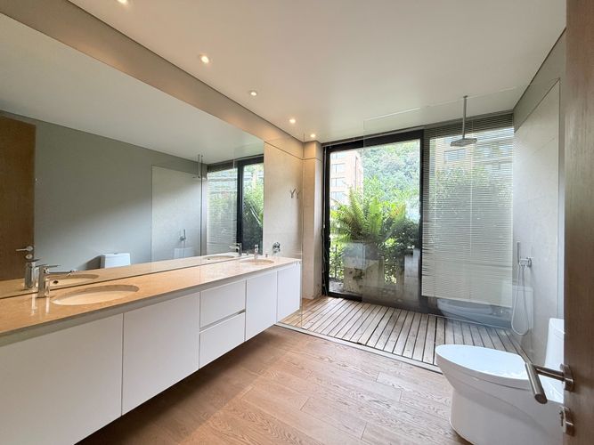 Apartamento de 2 alcobas en venta en Los Rosales, Bogotá, 212 m² · foto 10 de 24
