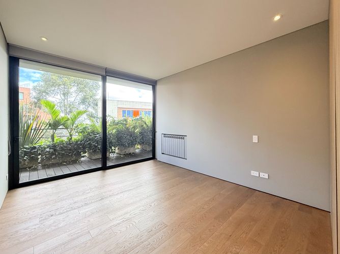 Apartamento de 2 alcobas en venta en Los Rosales, Bogotá, 212 m² · foto 13 de 24