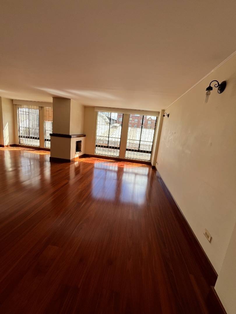Apartamento en venta en San Patricio, Bogotá · foto 4 de 24
