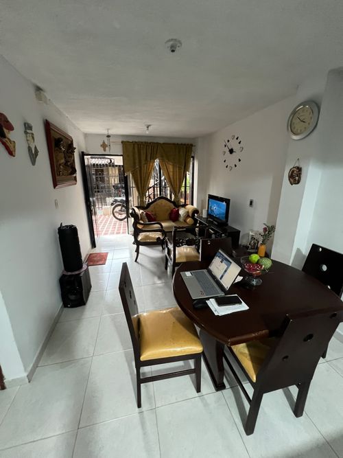 Casa de 8 alcobas en venta en Las Ceibas, Cali, 180 m² · foto 10 de 24