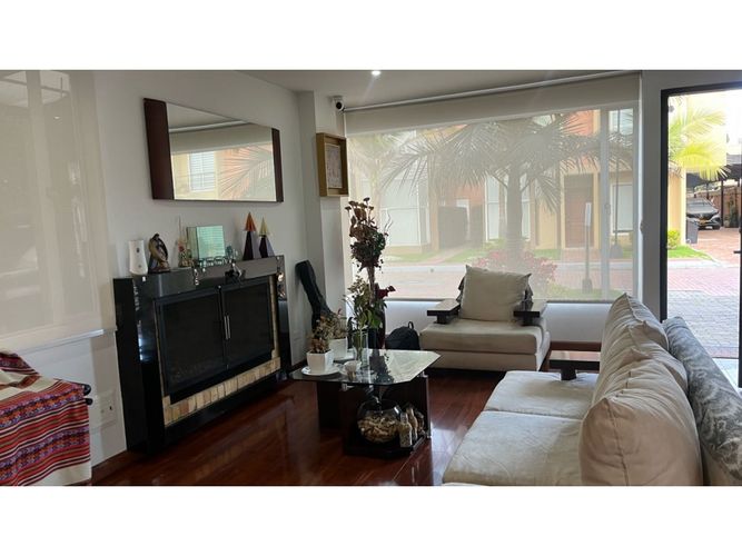 Casa de 4 alcobas en arriendo en Santa Cruz, Cajicá, 196 m² · foto 7 de 24