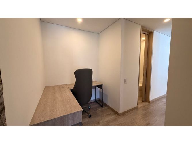 Apartamento de 2 alcobas en venta en Los Naranjos, Medellín, 108 m² · foto 16 de 17
