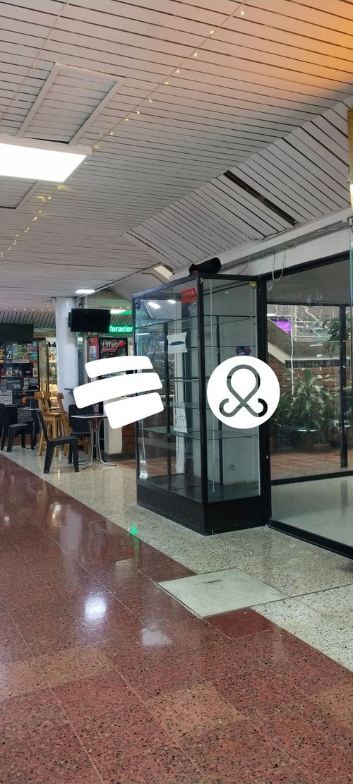 Local en venta en La Candelaria, Medellín, 12 m² · foto 9 de 15