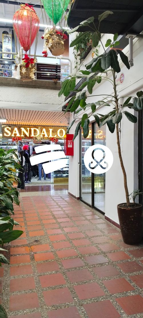 Local en venta en La Candelaria, Medellín, 12 m² · foto 11 de 15