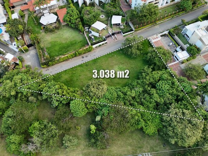 Lote en venta en Pance, Cali, 3038 m² · foto 5 de 22