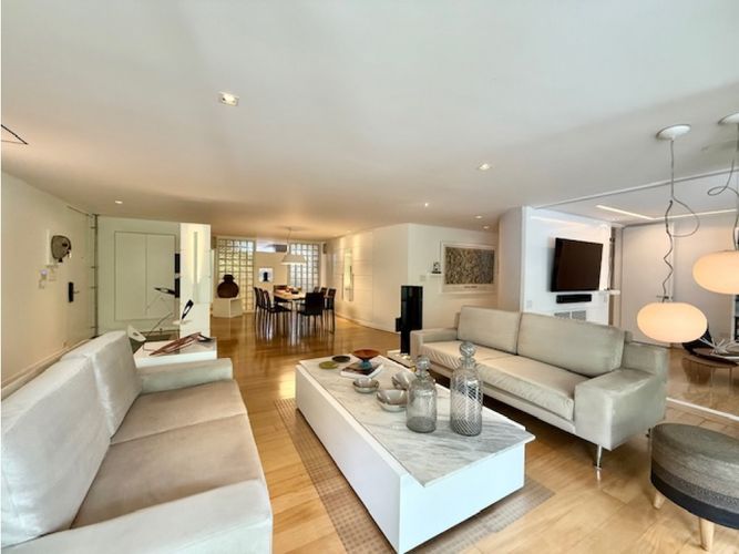 Apartamento de 2 alcobas en venta en Cristales, Cali, 200 m² · foto 2 de 24