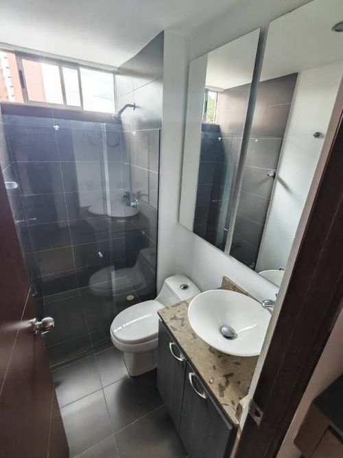 Apartamento de 2 alcobas en arriendo en Otraparte, Envigado, 96 m² · foto 8 de 9